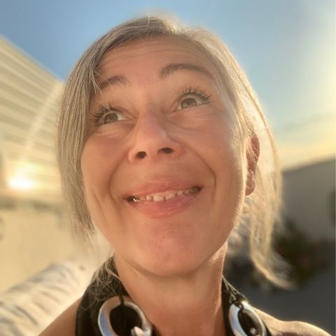 Please upload a headshot to use