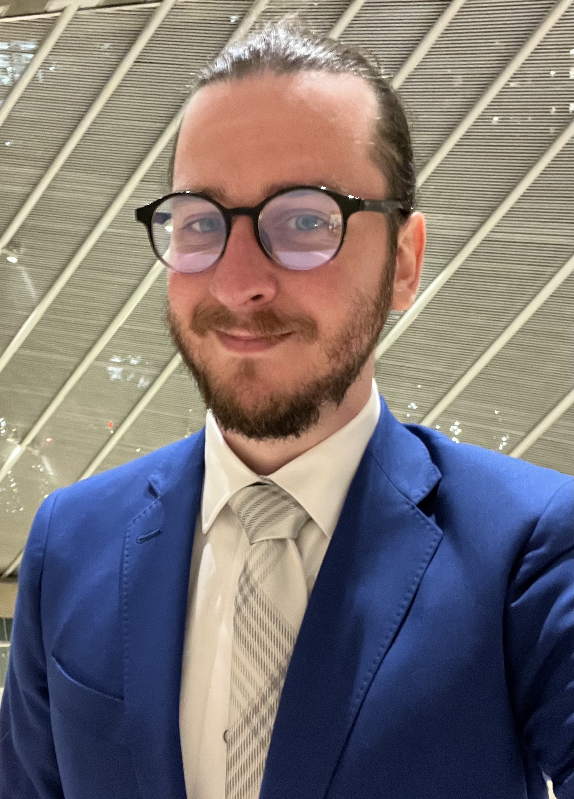 Please upload a headshot to use